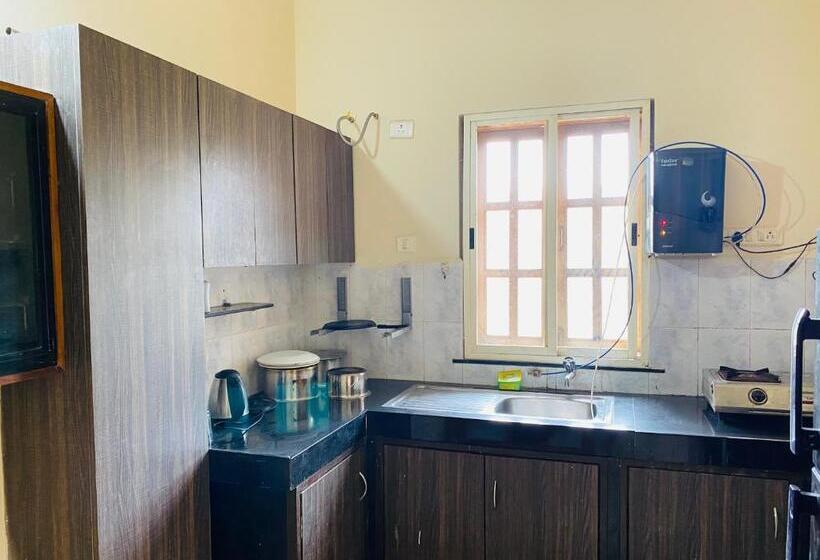 آپارتمان 1 خوابه با چشم‌انداز استخر, Holidays Beach Apartments Goa