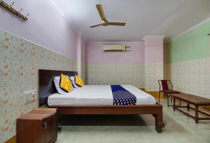 Номер Deluxe, O Sir Vr Sairam Lodge