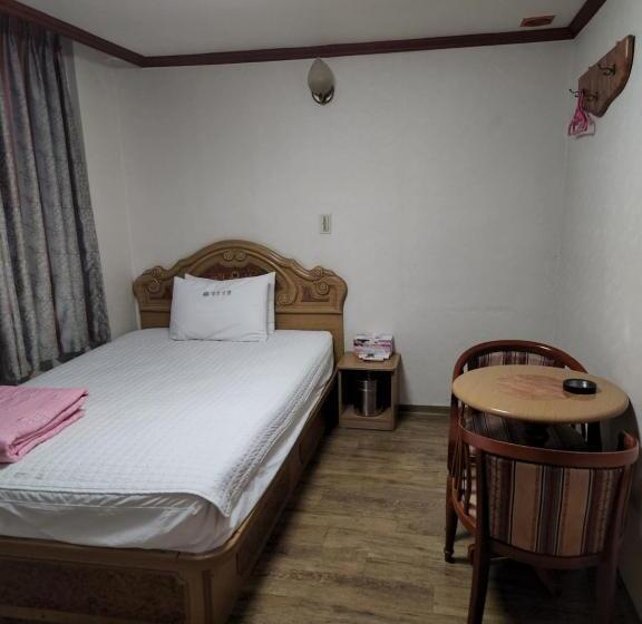 Номер Стандарт, Daeho Motel