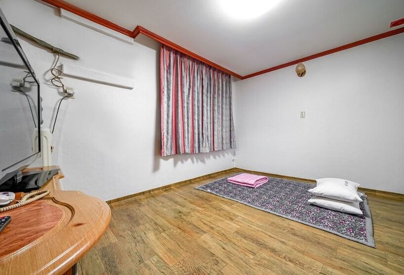 Номер Стандарт, Daeho Motel