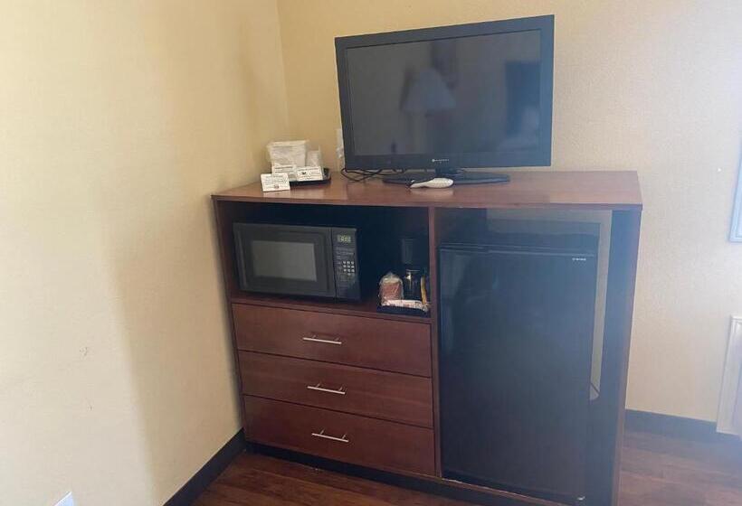 Люкс Deluxe Кровать Кинг, Southern Inn & Suites Rv Lots Now Available