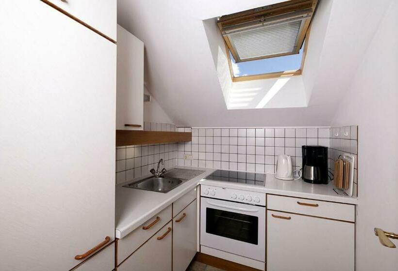 Апартаменты 1 Спальня, Altroiterhof