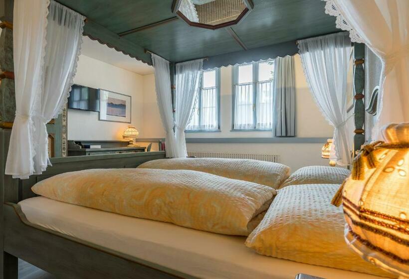 Номер Стандарт, Blattnerhof