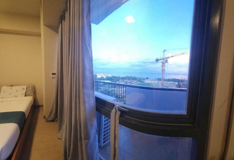 标准工作室带阳台, Mactan Newtown Condo By Ejb