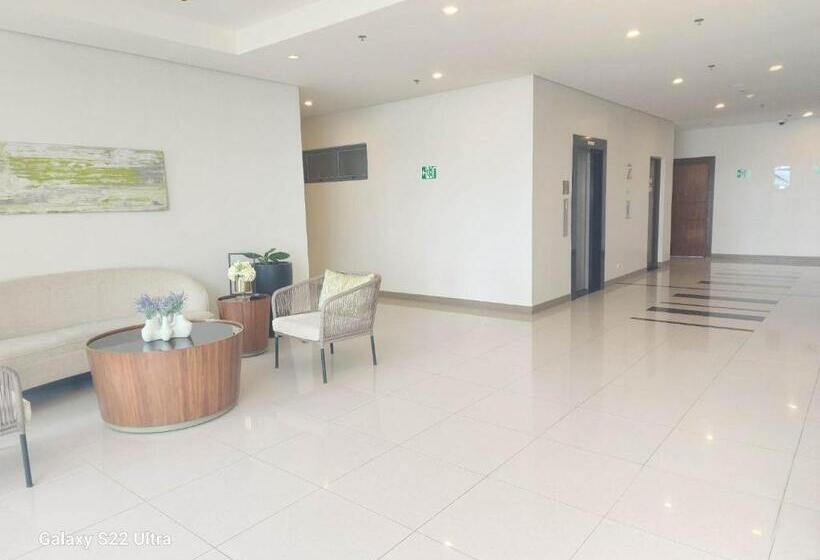 家庭海景房, Mactan Newtown Condo By Ejb