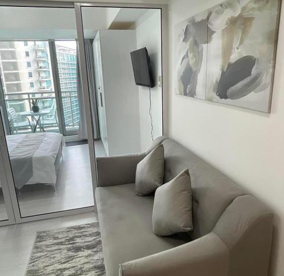 Семейный Номер, Azure Urban Resort Residences