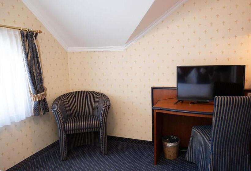 Номер Economy Индивидуальный, Dependance Stella Del Lago By Hotel Restaurant Bellevue Au Lac