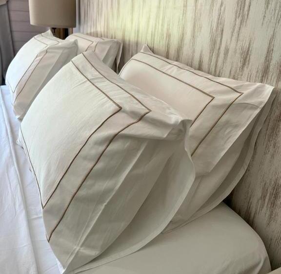 سوییت با چشمانداز کوه, Alicra Hotel çıralı