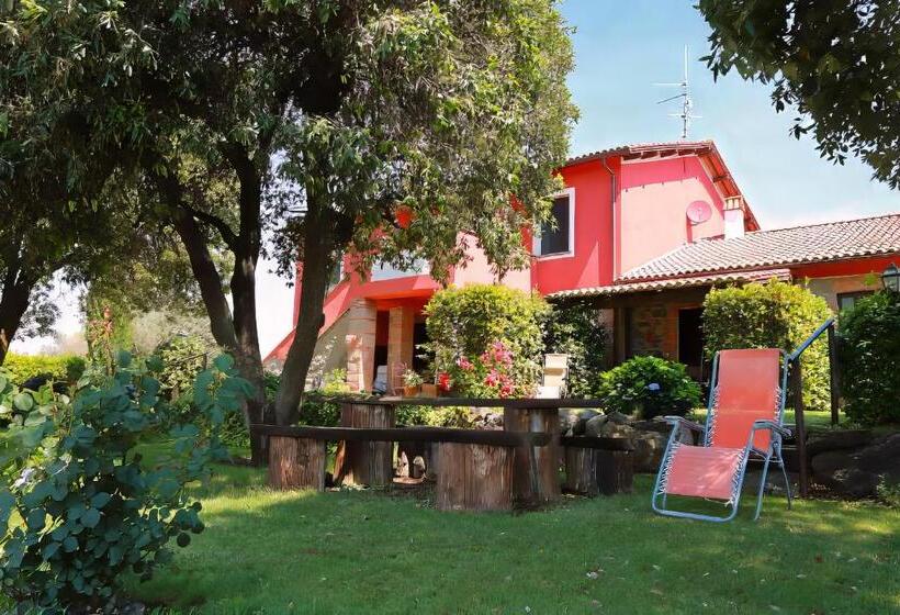 1 Bedroom Apartment Lake View, Agriturismo L Elce
