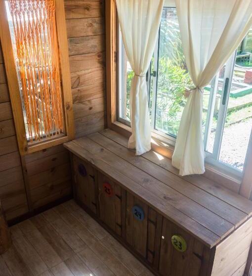 공동 객실, Las Palmas Beach Hostel