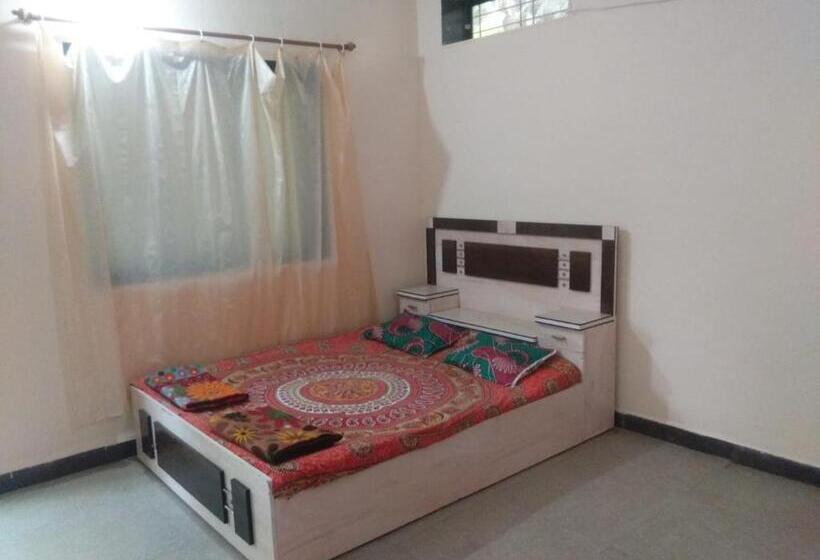 Семейный Номер Вид на Сад, Sai Sneh Holidays Cottage