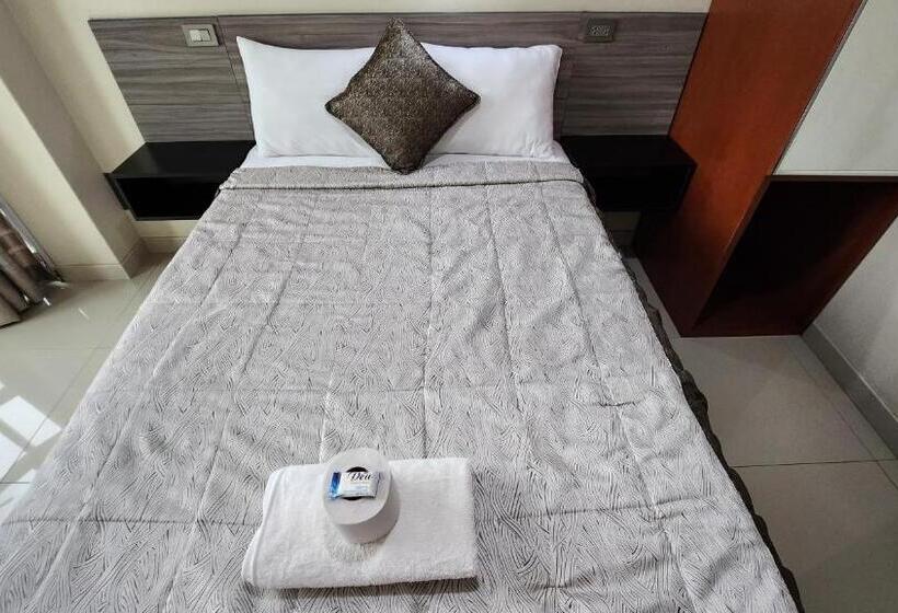 Семейный Номер, Hostal El Reflejante