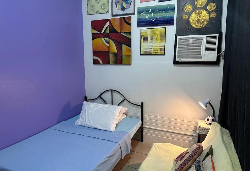 エコノミールーム, Nappers Hostel