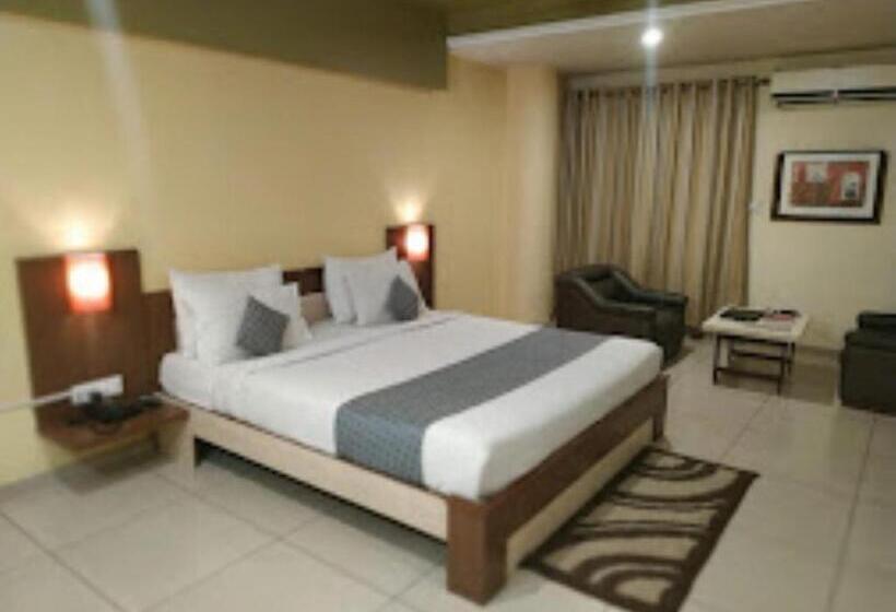 اتاق استاندارد, The Galaxy Hotel,rajkot