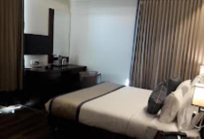 Номер Стандарт, Sai Inn Amhednagar, Maharashtra