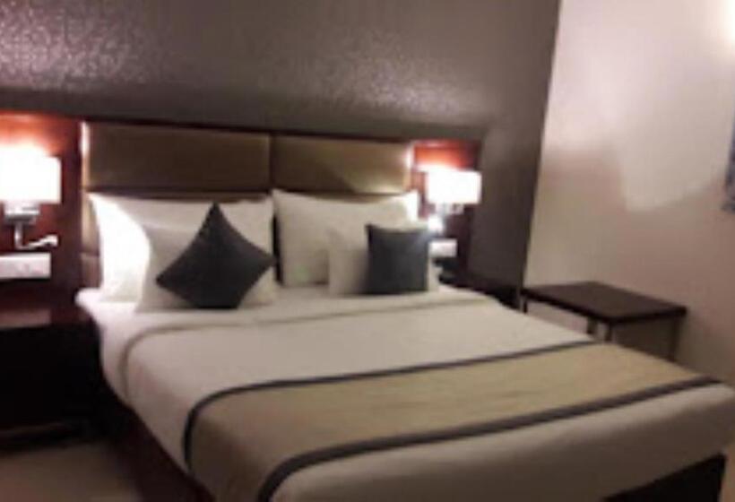 Номер Deluxe, Sai Inn Amhednagar, Maharashtra