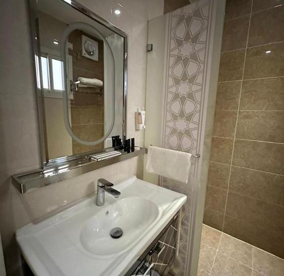 آپارتمان 2 خوابه, Sunrise Suites