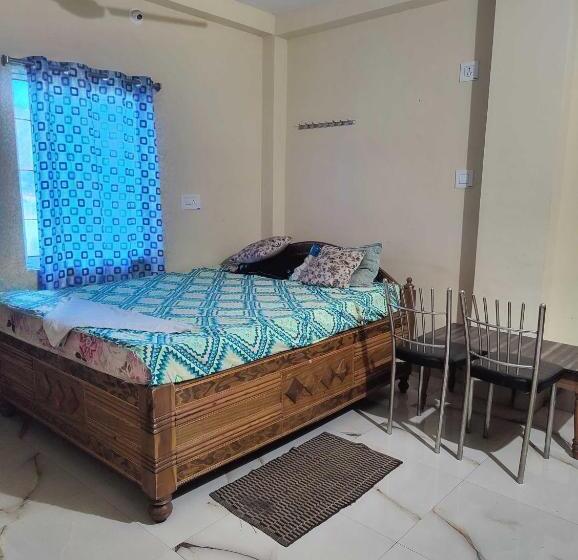 Трехместный Номер Классика, Spot On Dhauli Palace 2