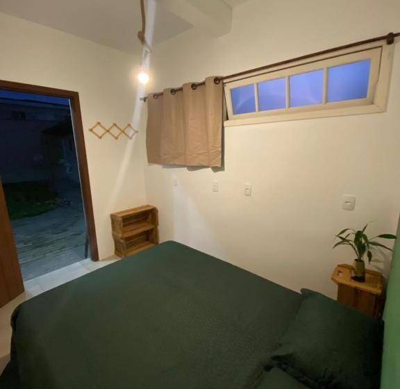 스탠다드 룸 공동 욕실, Neighbor.hub Hostel & Coliving Floripa