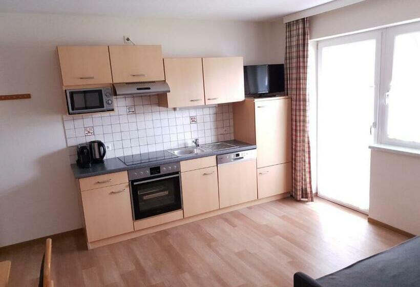 דירת שני חדרים עם מרפת, Aparthotel Pichler