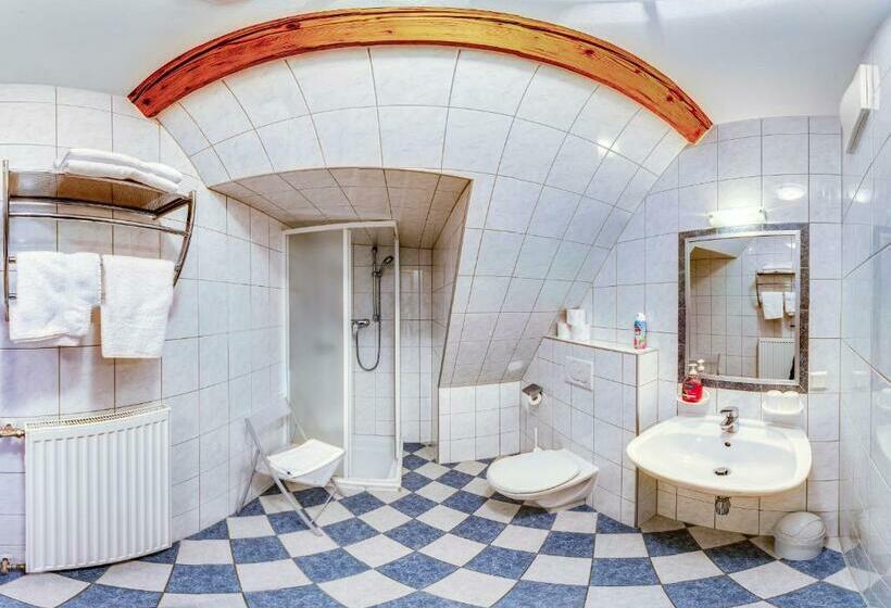 Номер Стандарт, Frühstückspension Zanglhof