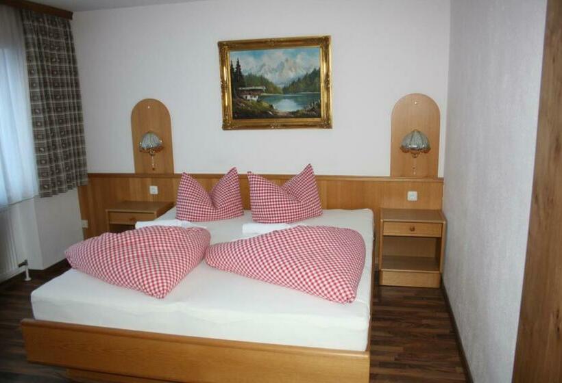 Номер Стандарт с Балконом, Landhotel Wolf