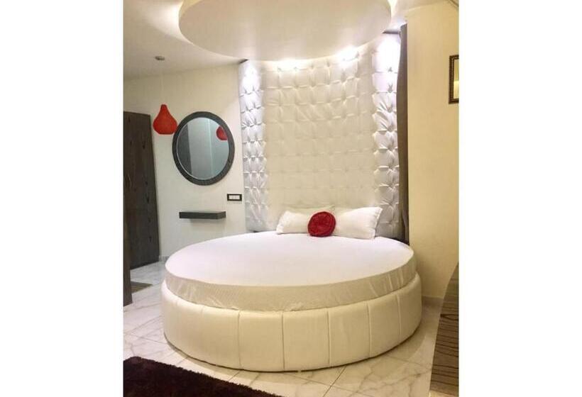 Номер Стандарт, The Royal, Sehore