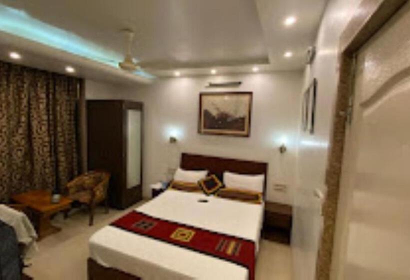 Номер Стандарт, Welcome Inn,akola