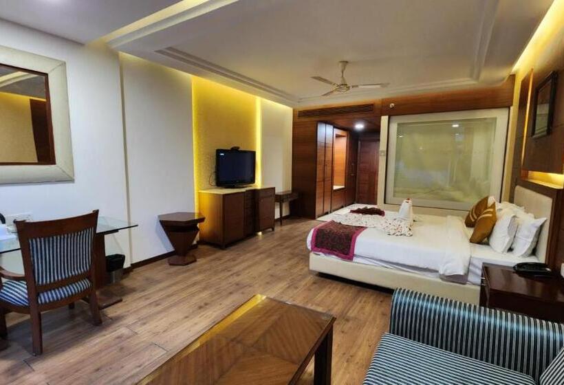 이그제큐티브 스위트, Royal Ark   Kasauli