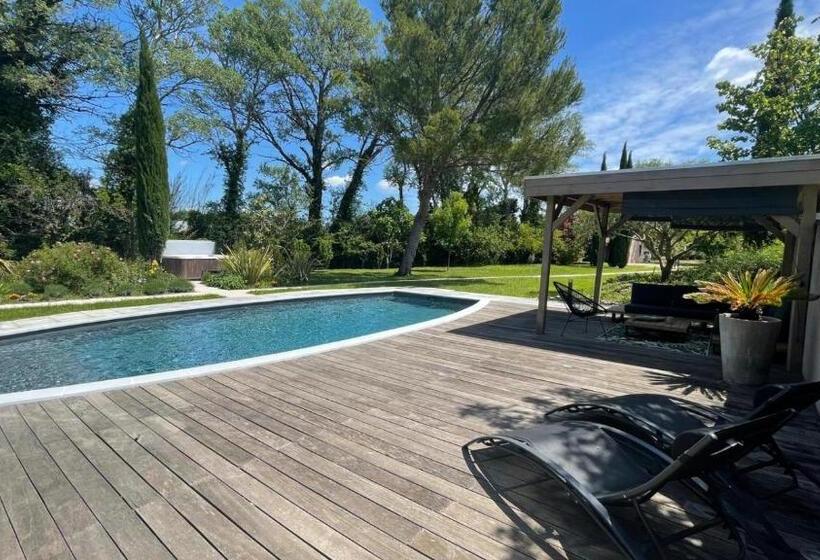 Люкс, B&b Chambre D Hôtes Gai Félibre Avec Piscine Et Jacuzzi