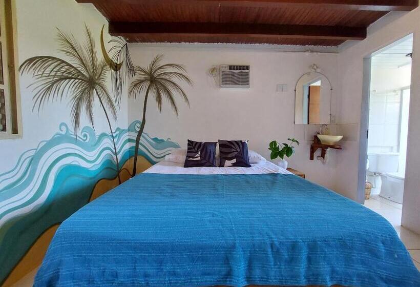 سوییت, Circular Guest House
