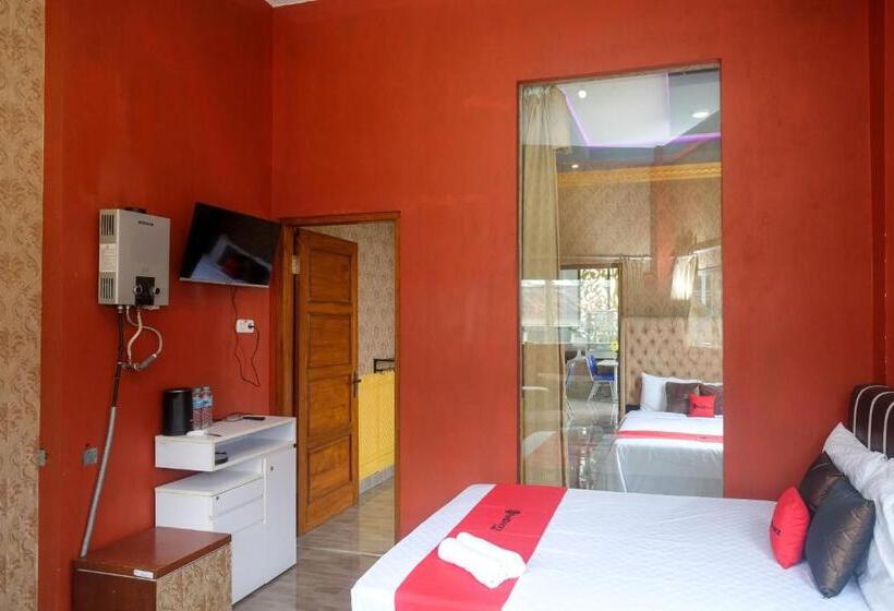 Семейный Номер, Reddoorz Syariah Near Gerbang Dieng 2