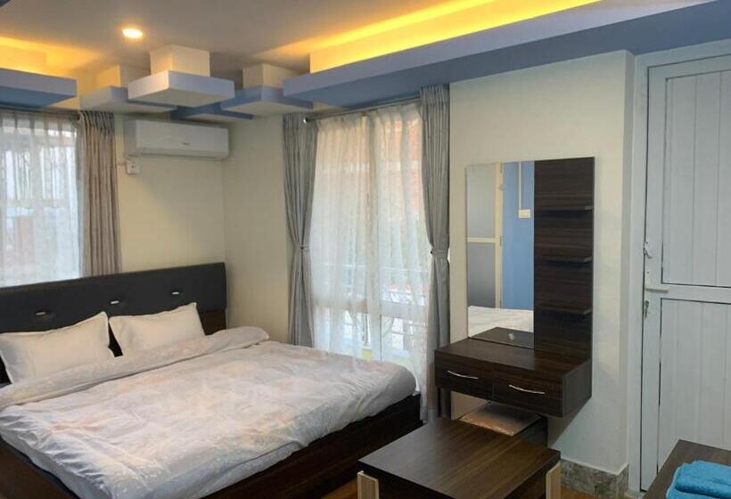 اتاق لوکس, Spark International Health Resort Pvt. Ltd