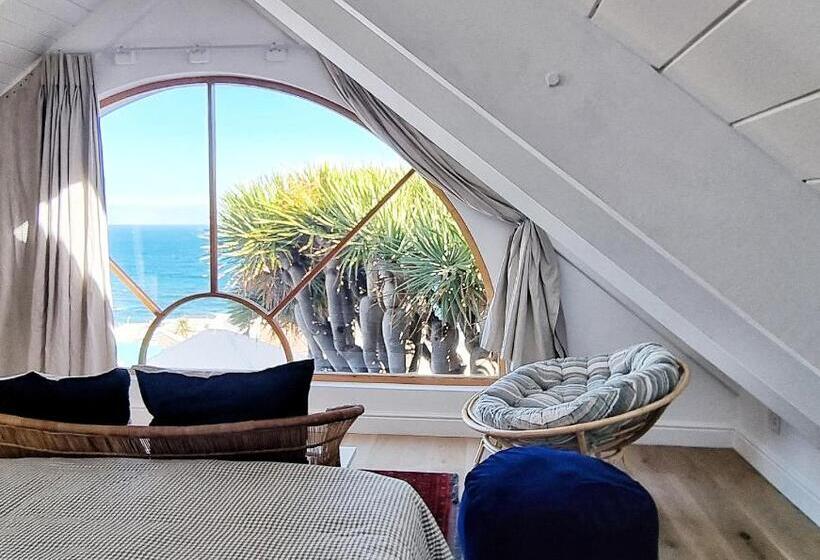 Люкс Повышенной Комфортности, The Dragon Tree Guesthouse