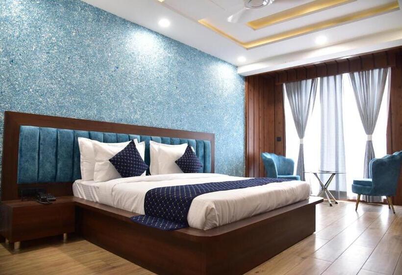 اتاق استاندارد, Lucky Inn