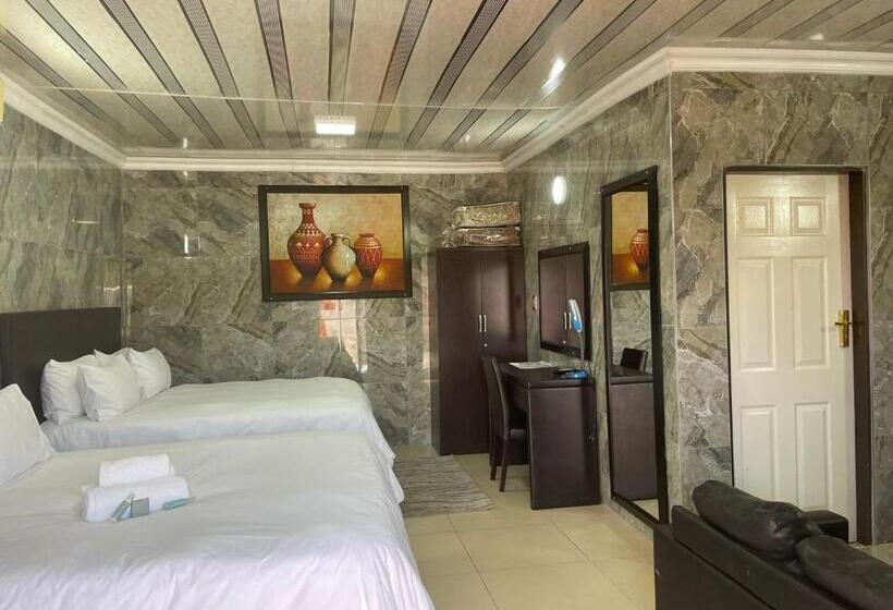 스탠다드 룸, Tony S Guest House 1