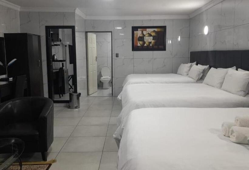 스탠다드 트리플 룸, Tony S Guest House 1