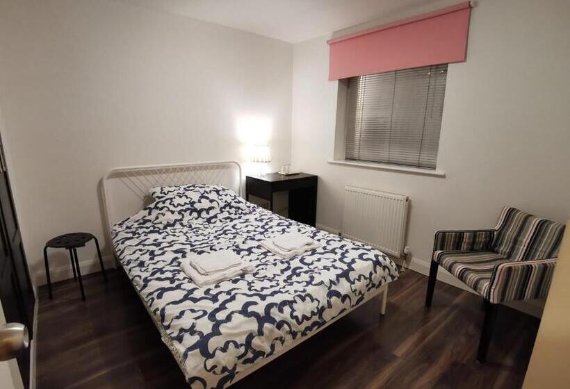 Номер Стандарт Вид на Сад, Solo Stay London Zone 1