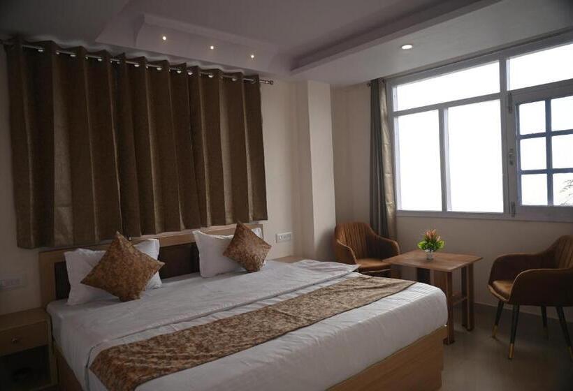 Номер Стандарт, Pine Ville Shimla