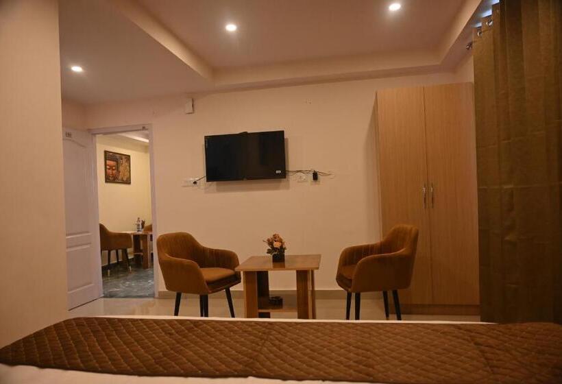 스탠다드 룸, Pine Ville Shimla