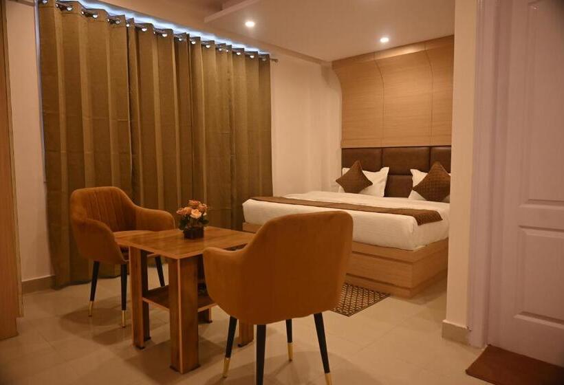 Стандартный Номер Кровать Кинг, Pine Ville Shimla
