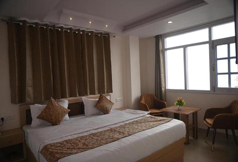 Номер Стандарт Вид на Горы, Pine Ville Shimla
