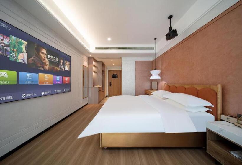 带2个双人床的标准工作室, Hefei Tom