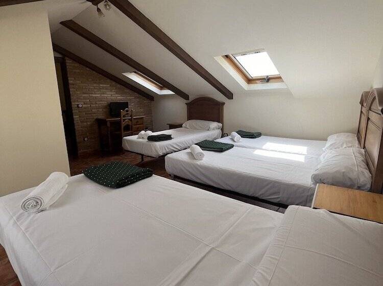 4인용 스탠다드 룸, Hostal Corper Navalcarnero