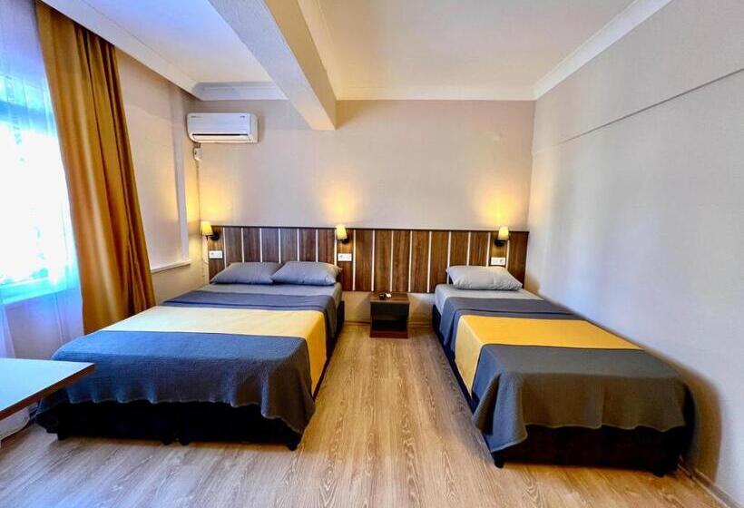 스탠다드 트리플 룸, Cord Hotel & Resort