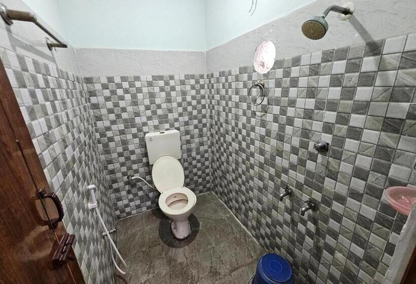 غرفة قياسية فردية, Arunachala Guest House