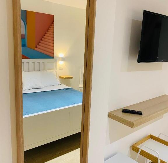 اتاق لوکس چهار تخته, B&b Selâavì Stabia