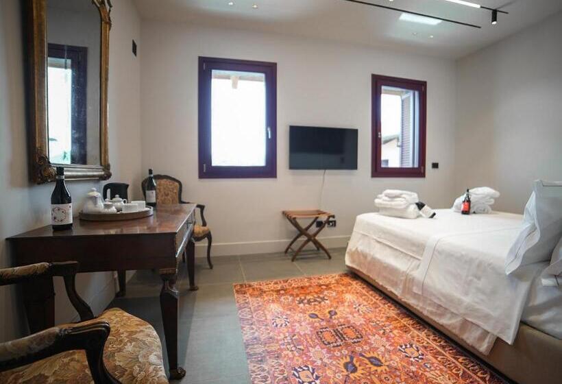 اتاق استاندارد, Castello Di Perno Foresteria, Winery & Rooms