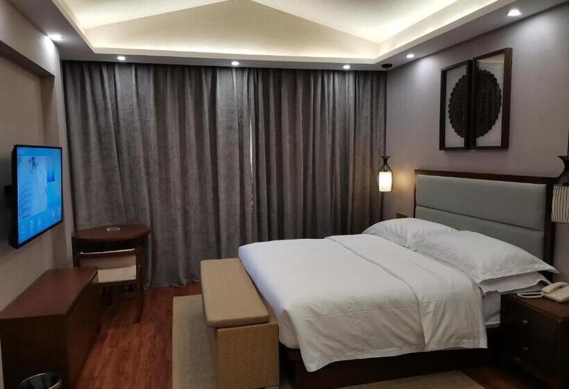 Family Suite, Monmonboutique