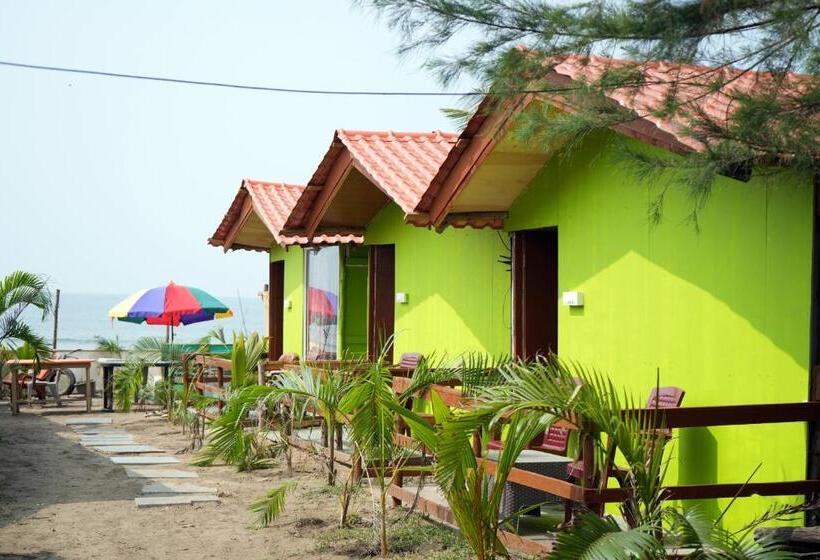 Номер Стандарт Вид на Море с Балконом, Om Beach Resort